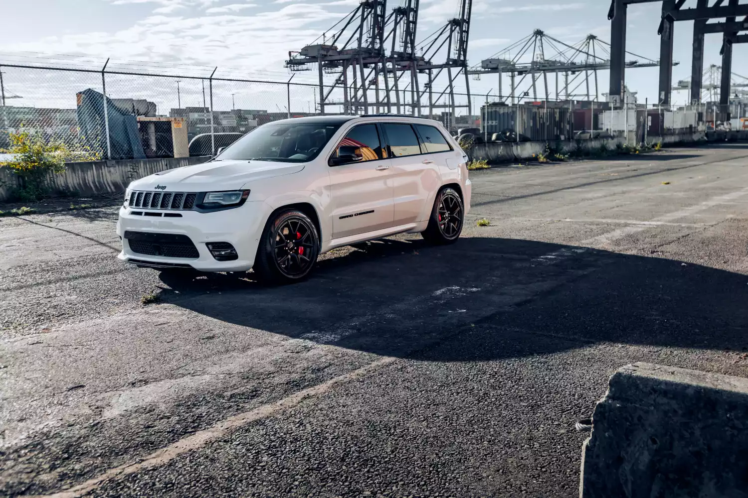 trash containers for Jeep Grand Cherokee